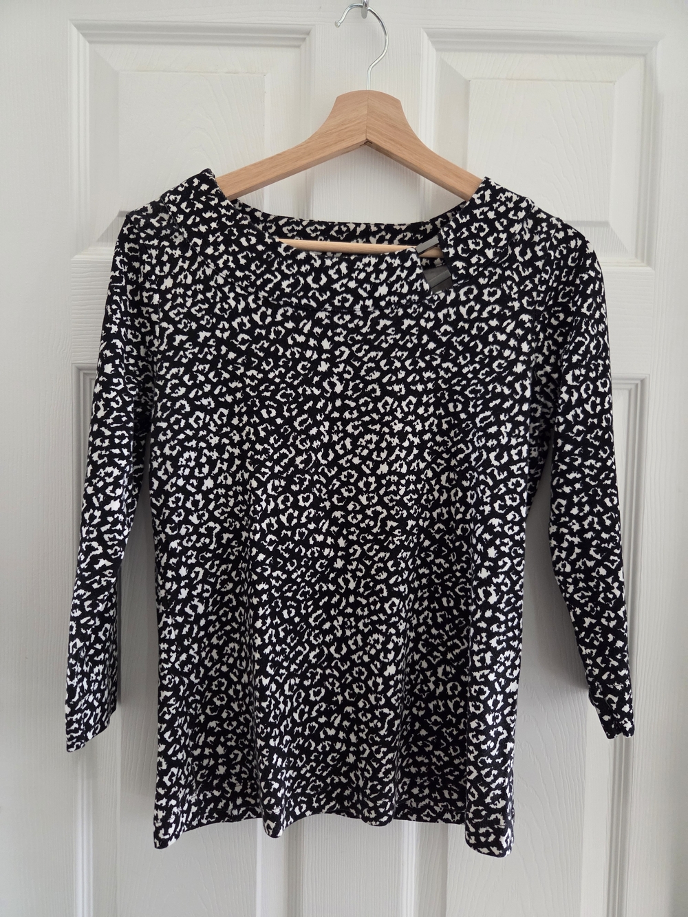 Rafaella Black and White Leopard Print Long-Sleeve Tee